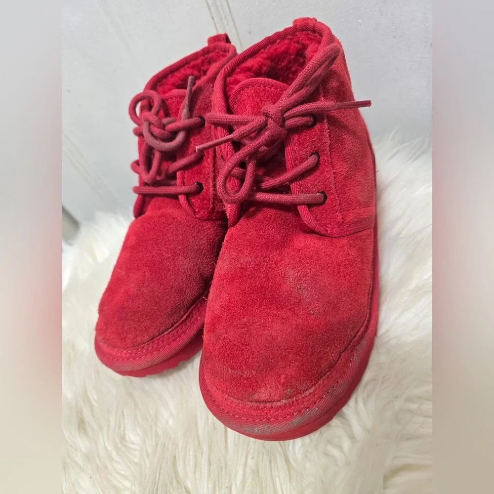 UGG size color